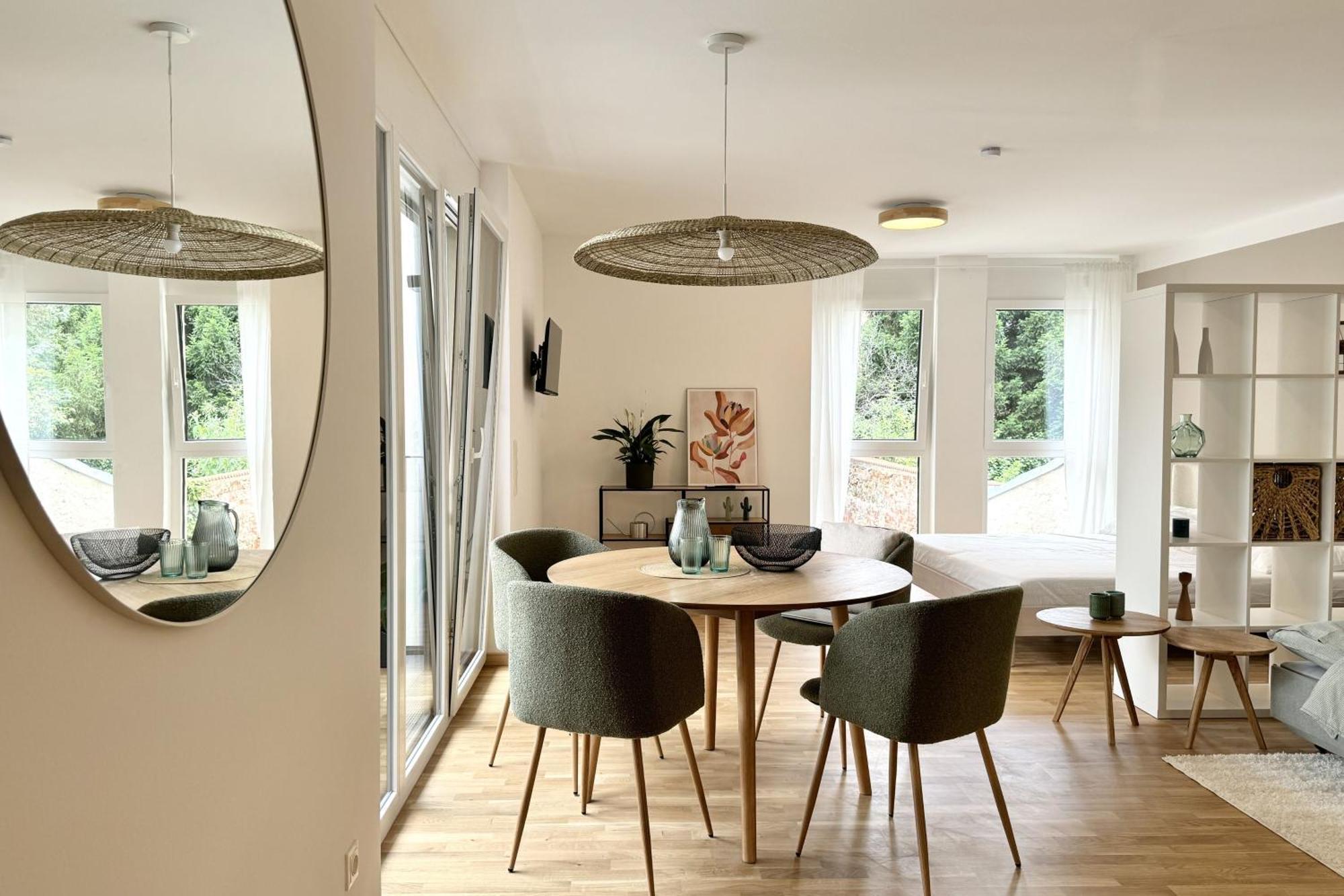 Modernes Studio Beim Domplatz Vídeňské Nové Město Exteriér fotografie